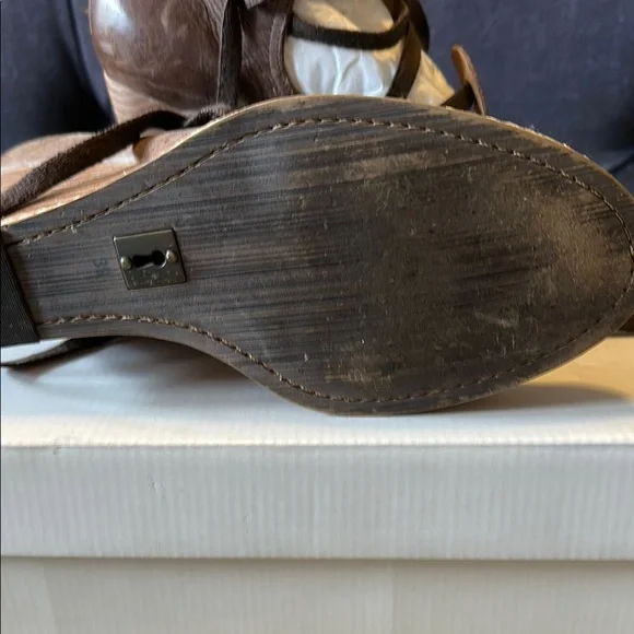 Brown Women's Shoes - Picture 7 of 8